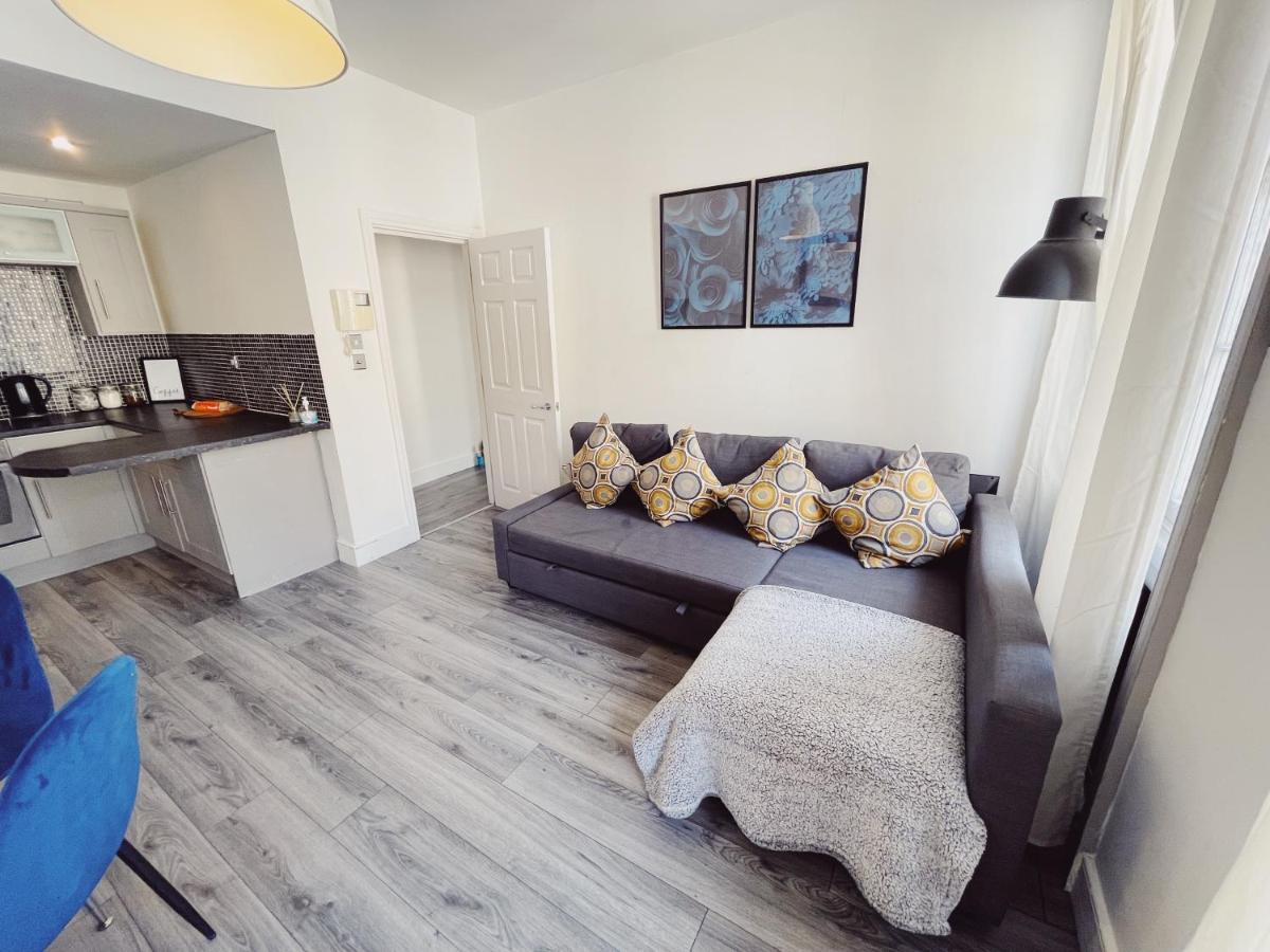 Centre, Two Bedroom, Sleeps 6 Apartamento